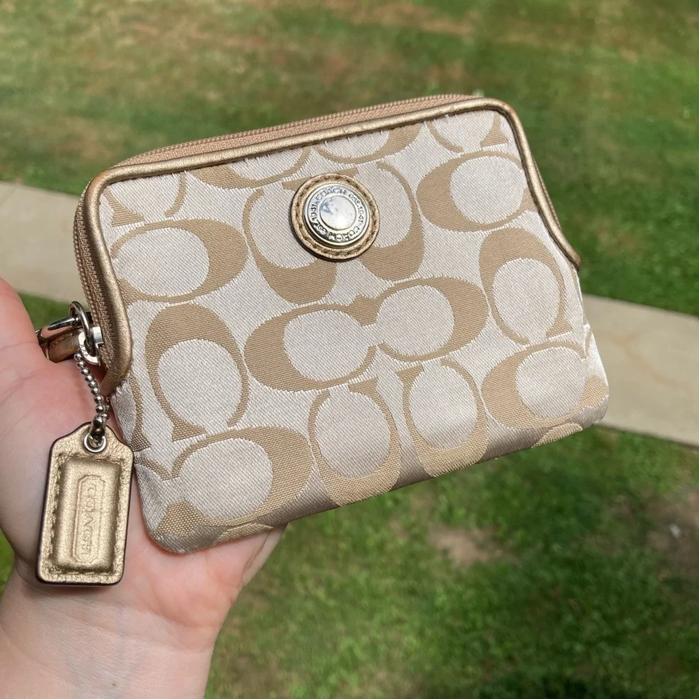 Coach Daisy Signature C Light Khaki & Gold Tone Square Zipper Wallet Wristlet